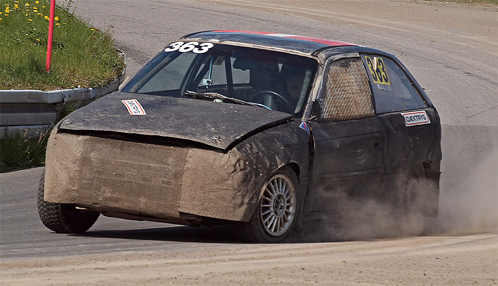 Torben Dejligbjerg blev nr. 2 i Klasse 2 sidste år, og ser frem til en spændende 2015-sæson i sin ”klonede” racer
(Foto: Kirketerp)